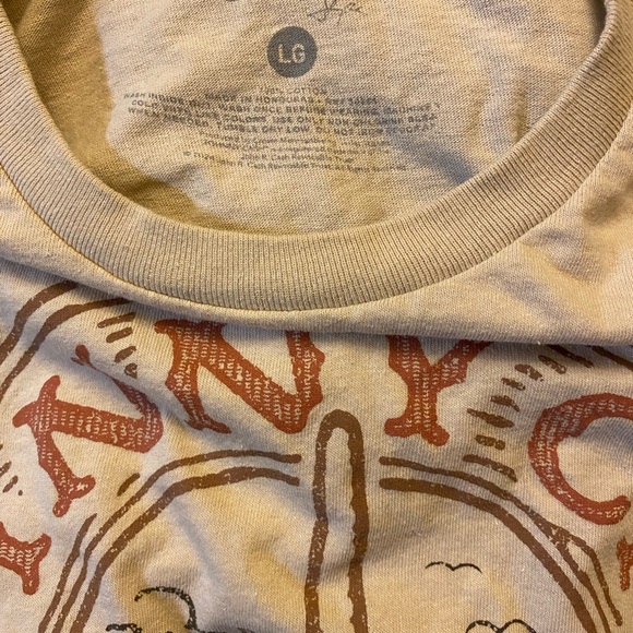BNWT- LG Johnny Cash Graphic Tee - Beige - Picture 5 of 5
